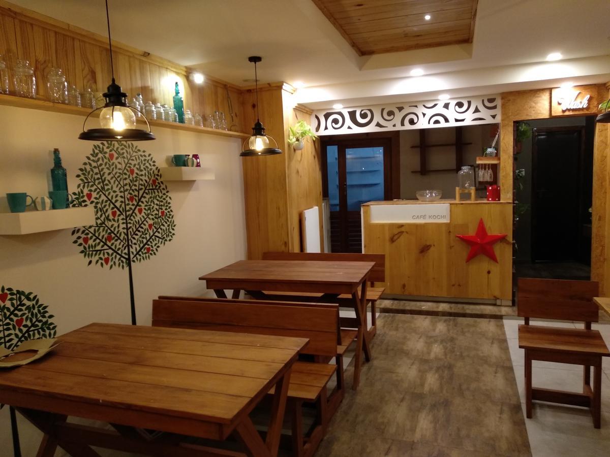 호텔 파크 에베뉴 Kochi 외부 사진